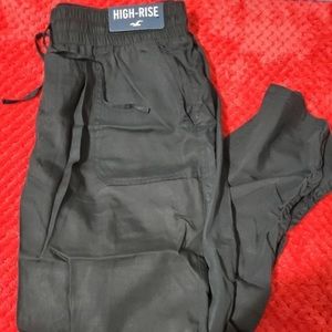NWT Women Hollister high rise jogger pants size M